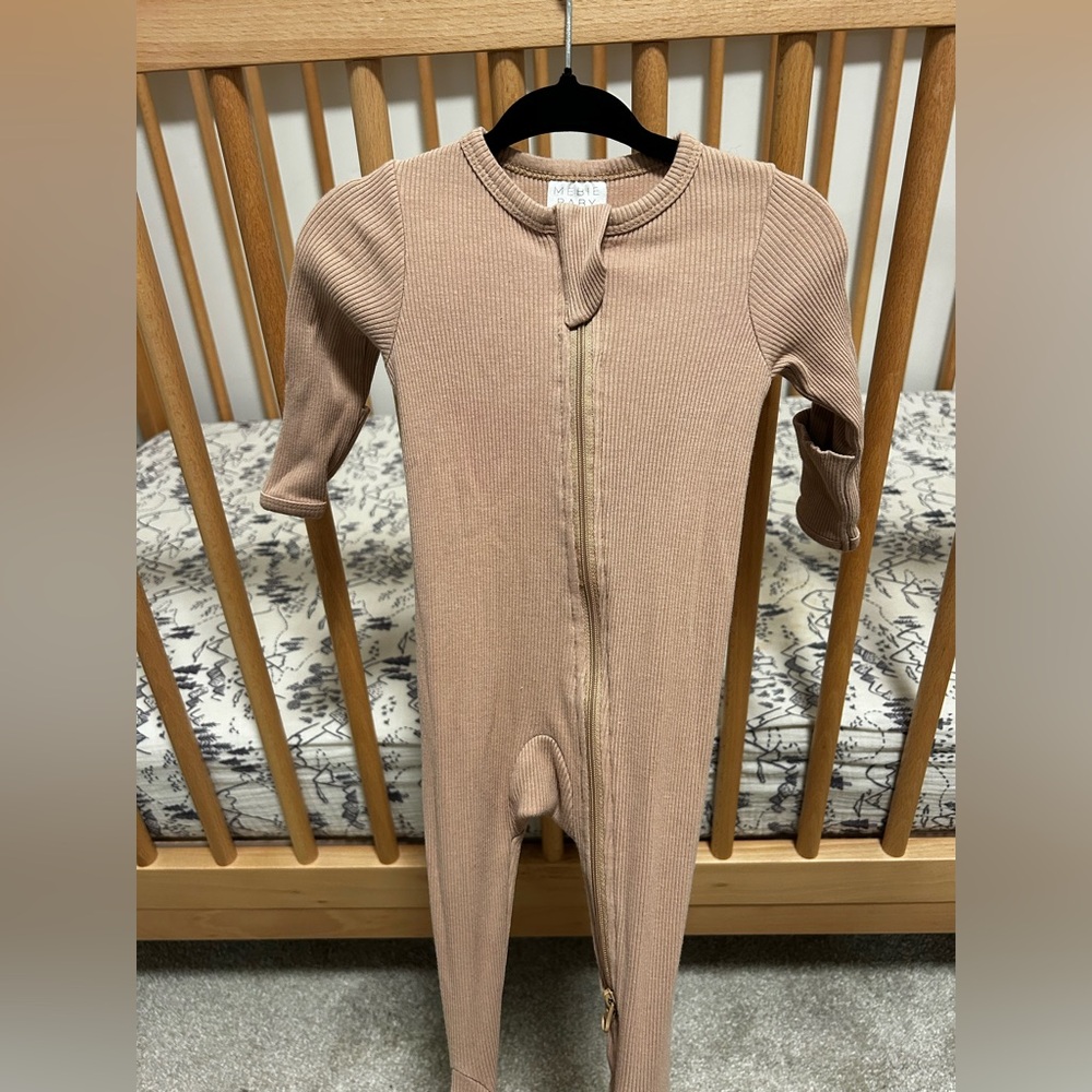 Mebie Baby ribbed footed sleeper - Picture 2 of 4